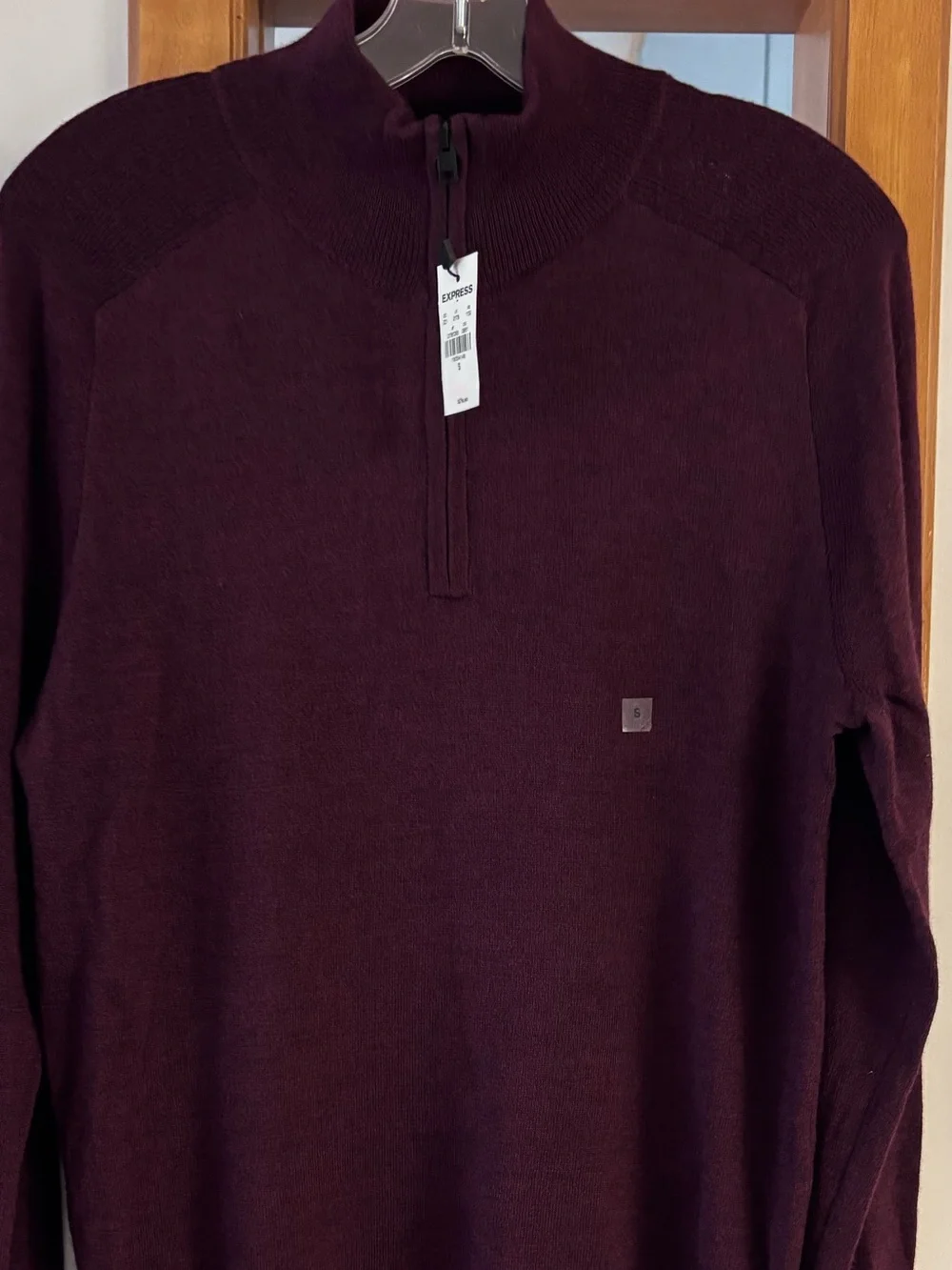 Express Men’s Lightweight Merino Wool Blend 1/2 Zip Burgundy NWT Small